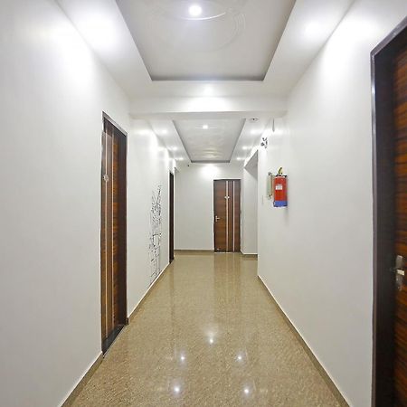 Super Townhouse Cloud Bay, Near Genpact, Sector-69, Gurgaon Hotel Exterior photo