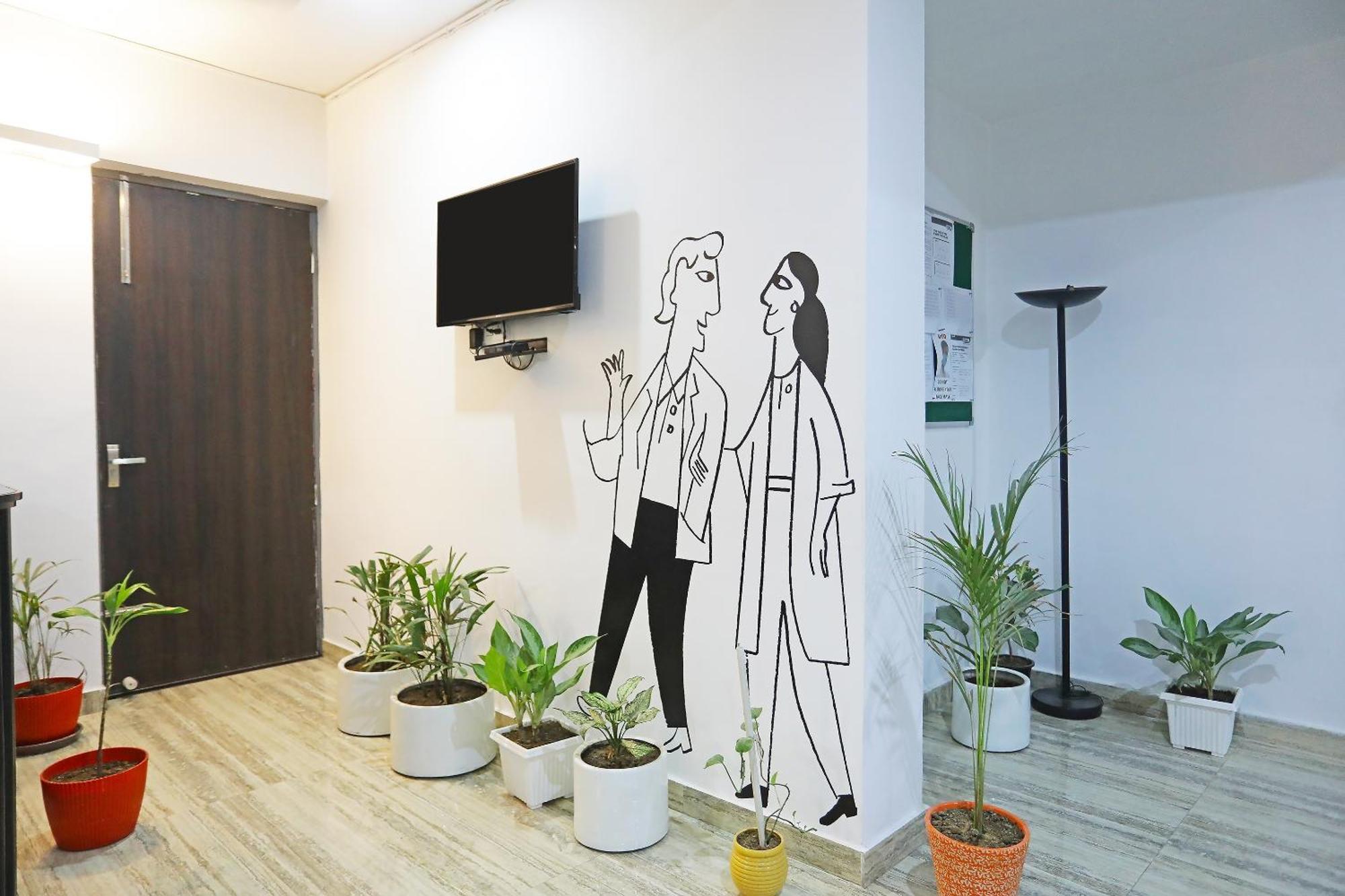 Super Townhouse Cloud Bay, Near Genpact, Sector-69, Gurgaon Hotel Exterior photo